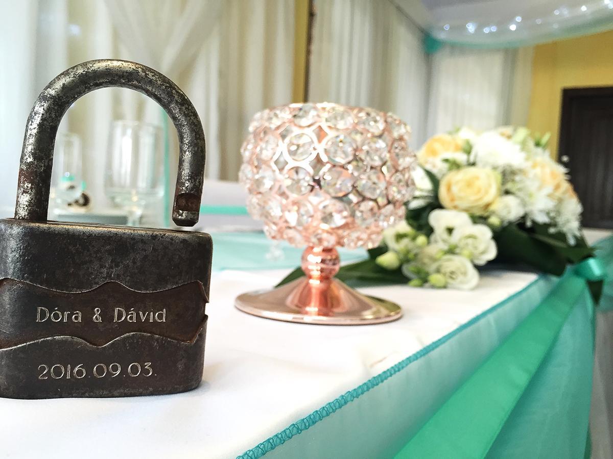 Sztar Motel Etterem Balassagyarmat Ngoại thất bức ảnh