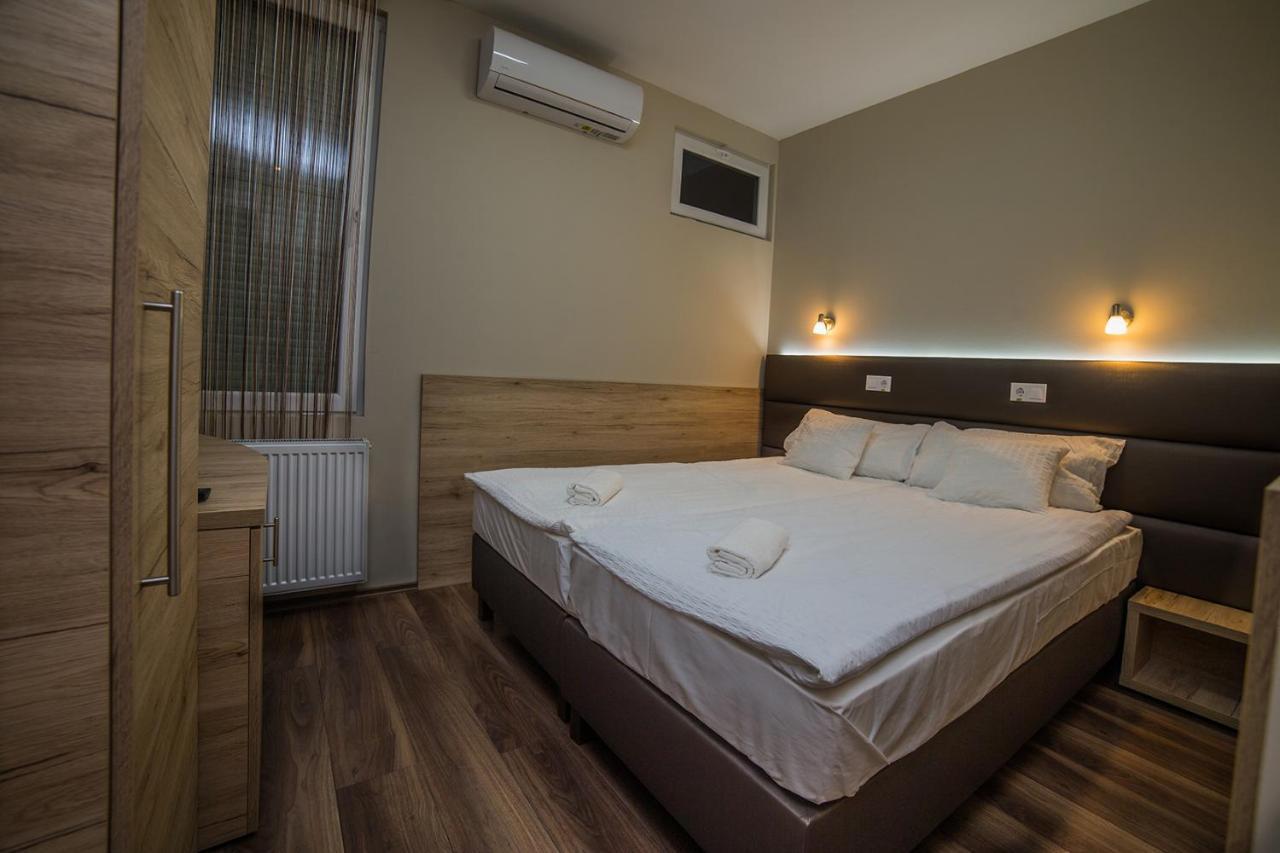 Sztar Motel Etterem Balassagyarmat Ngoại thất bức ảnh